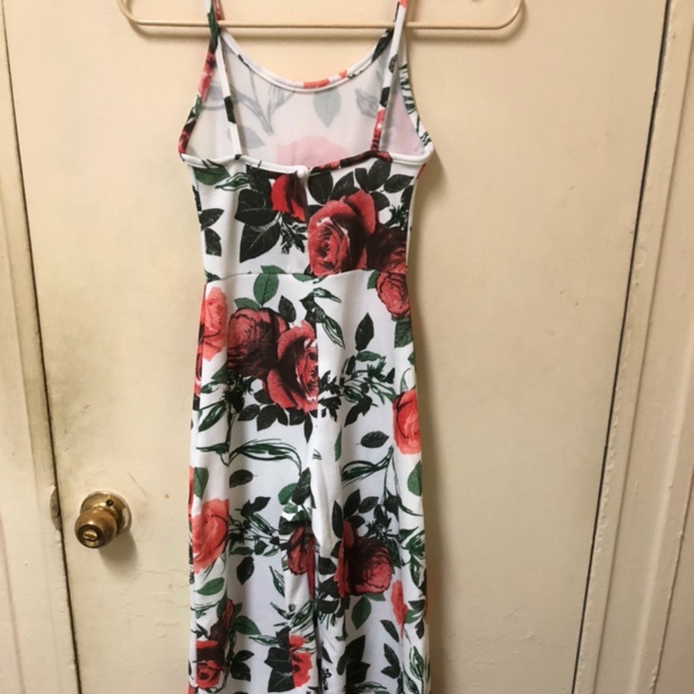NEW Petite Floral Jumpsuit - Picture 3 of 7